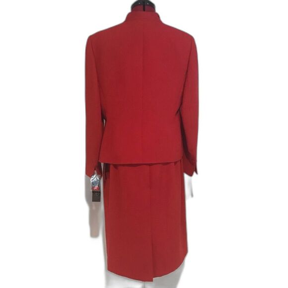 Kasper Skirt Suit Women's Size 14P Red 2-Piece Set Blazer & Skirt Set NWT - Picture 2 of 14